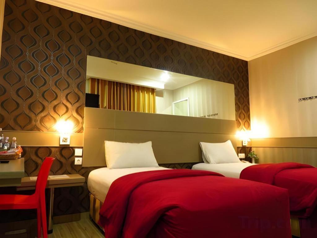 Hotel Menara Lexus Medan Kültér fotó