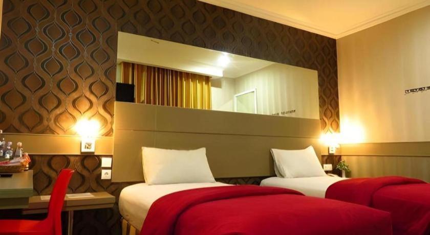 Hotel Menara Lexus Medan Kültér fotó