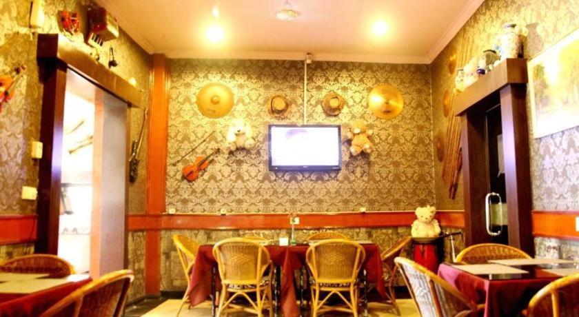 Hotel Menara Lexus Medan Kültér fotó