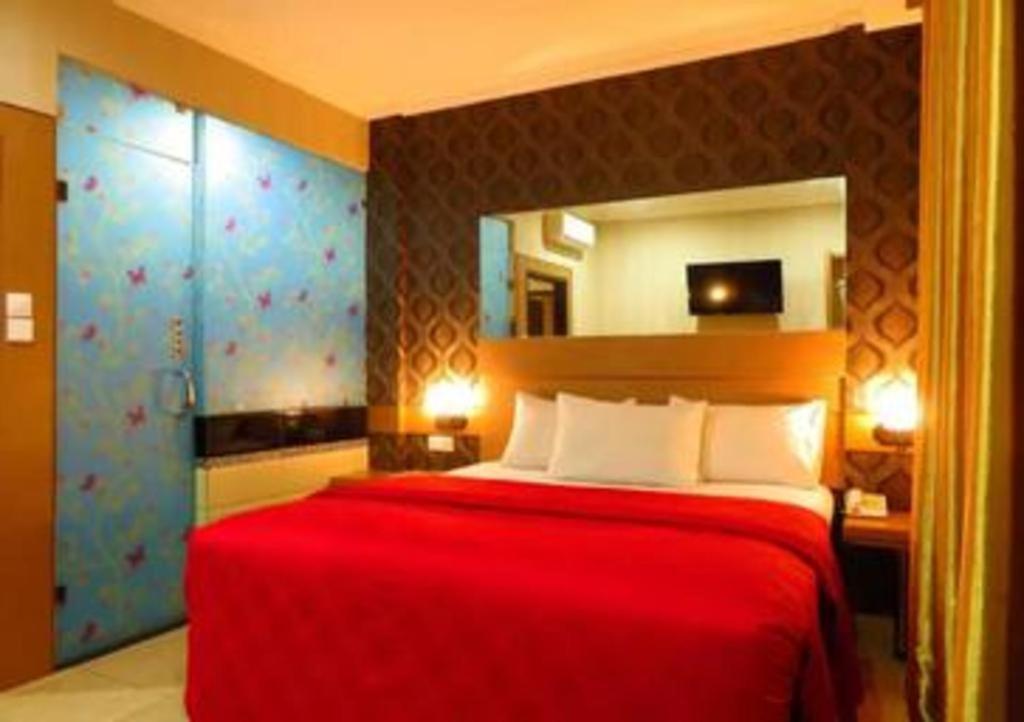 Hotel Menara Lexus Medan Kültér fotó