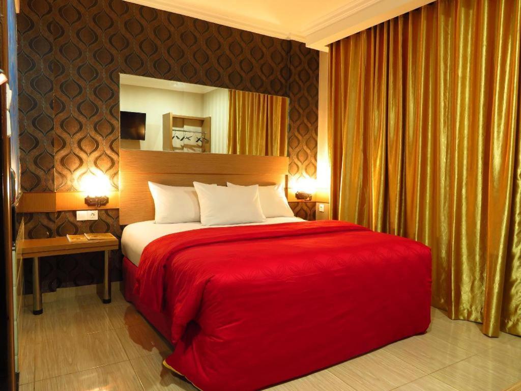 Hotel Menara Lexus Medan Kültér fotó